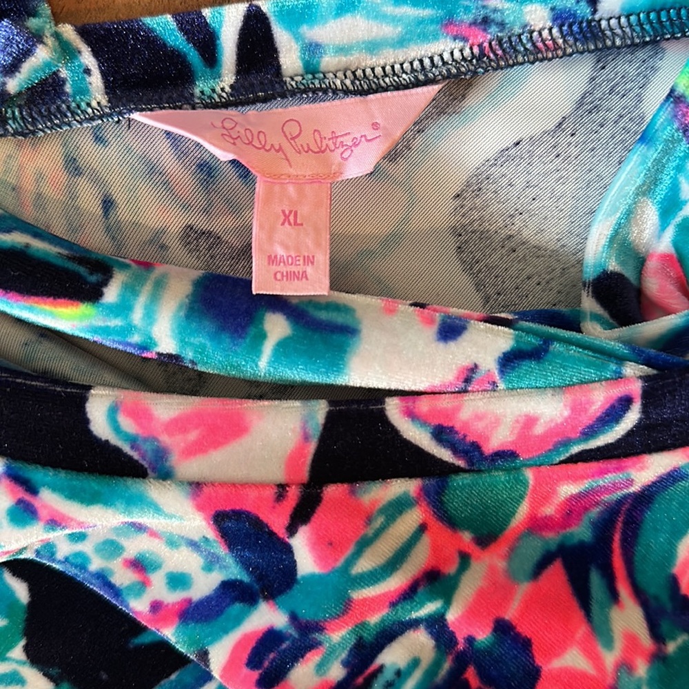 Lilly Pulitzer velour long sleeve Dress v back Sz x-large - Picture 5 of 5